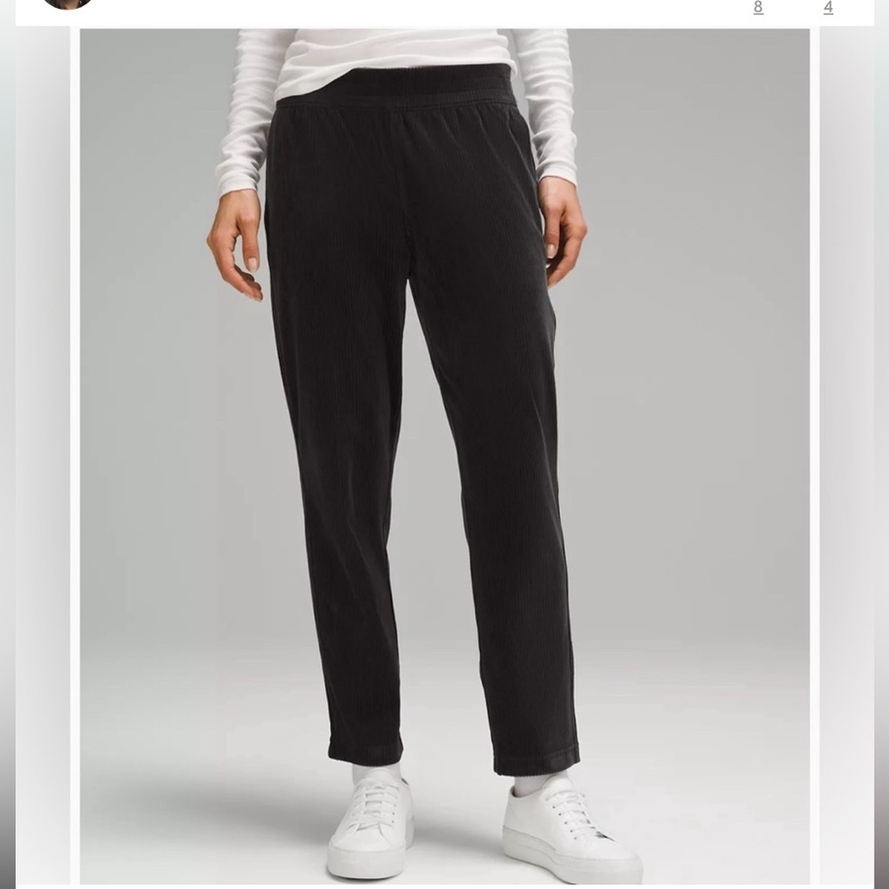 Lululemon Scuba Velvet Cord Mid Rise Straight Leg Black 7/8 Pants sz 0 A291